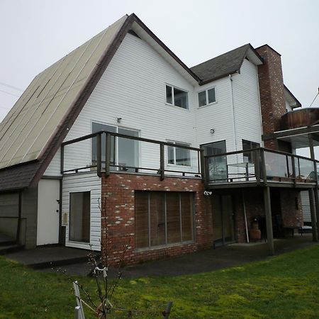 Fireflies Bed & Breakfast Campbell River Exterior foto